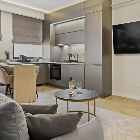 Central Two Rooms Apartment The Paradise Of Lights Bucarest Esterno foto